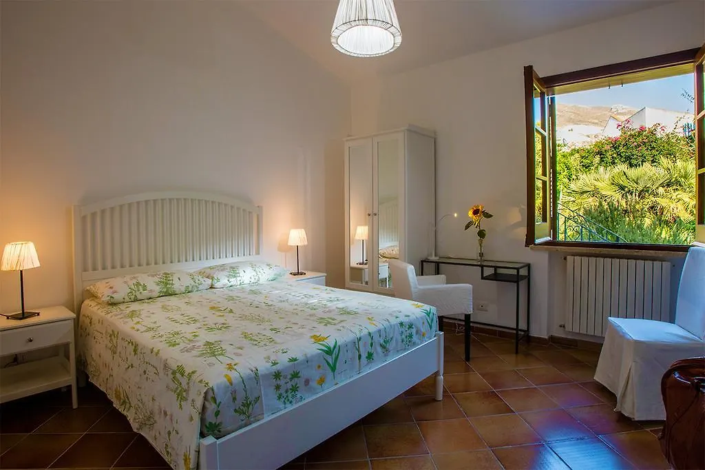 Bed and Breakfast Poggio Di Mare Castelluzzo