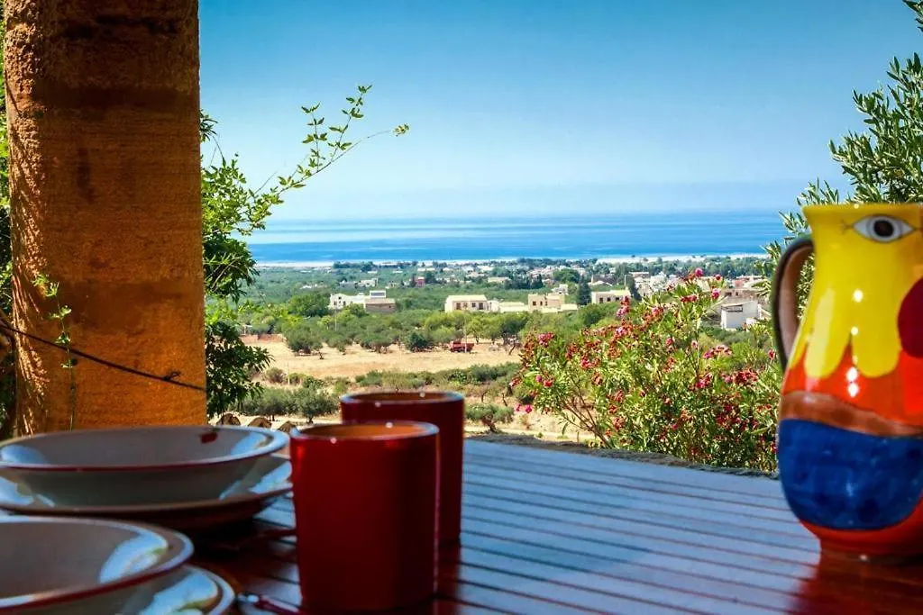 Bed and Breakfast Poggio Di Mare Castelluzzo 0*,  Italia