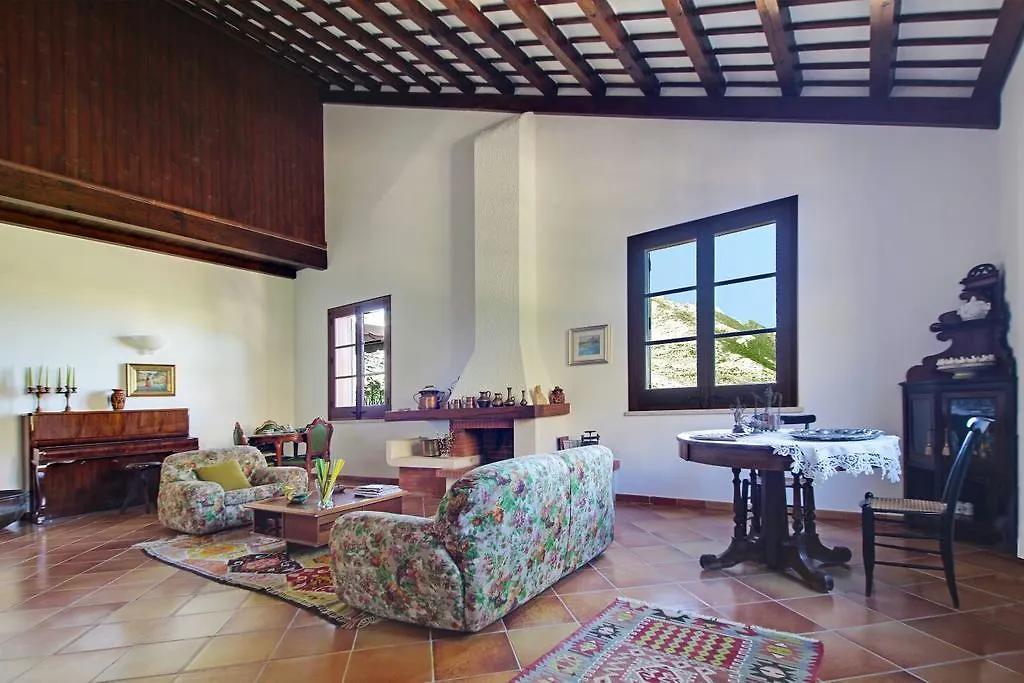 Bed and Breakfast Poggio Di Mare Castelluzzo 0*,