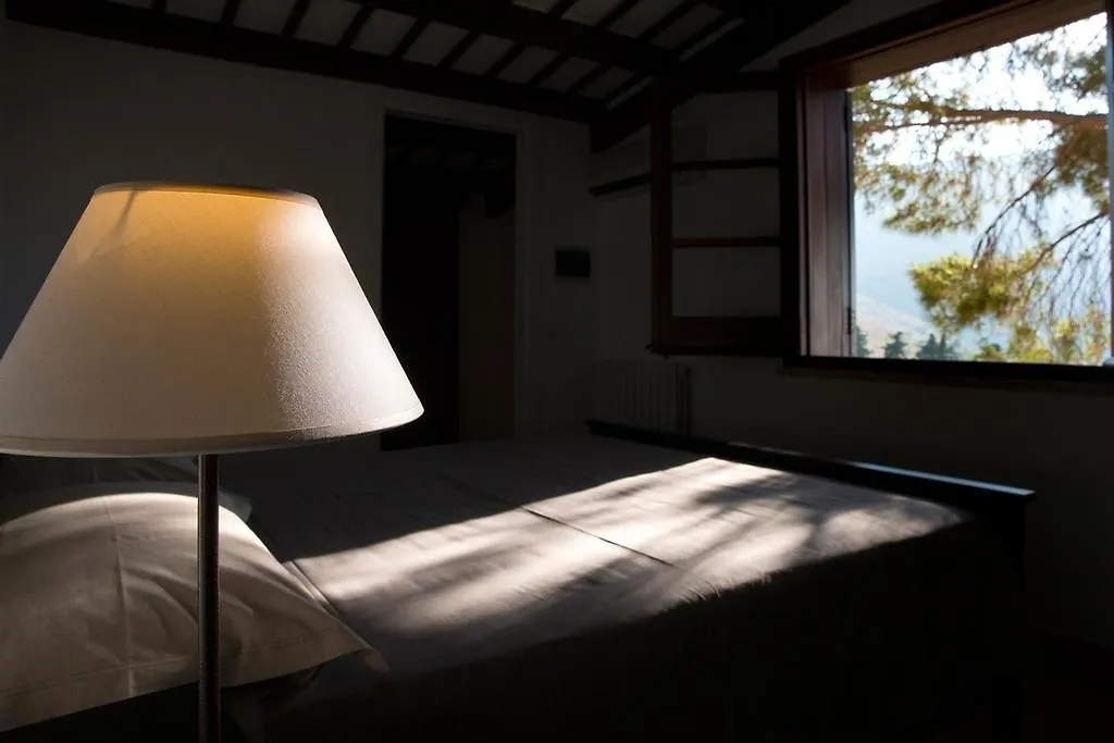 Poggio Di Mare Bed & Breakfast Castelluzzo
